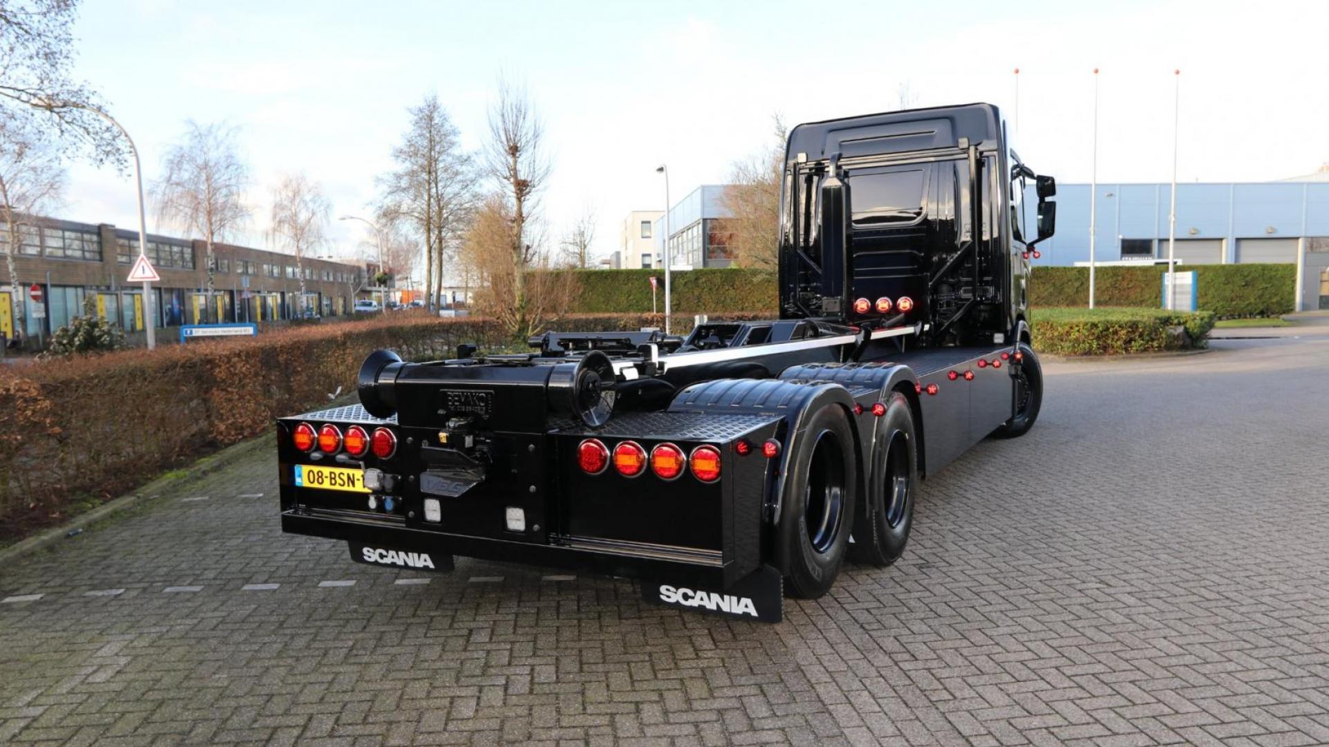 Black Beauty spotted in the Netherlands!