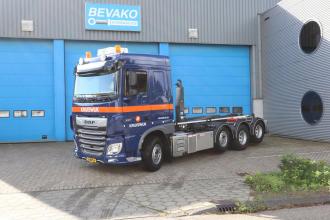 Bevako supplies DAF XF with VDL hook installation for Kruiswijk Groep